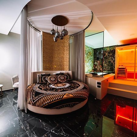 Versace Luxury Room Corleone Esterno foto