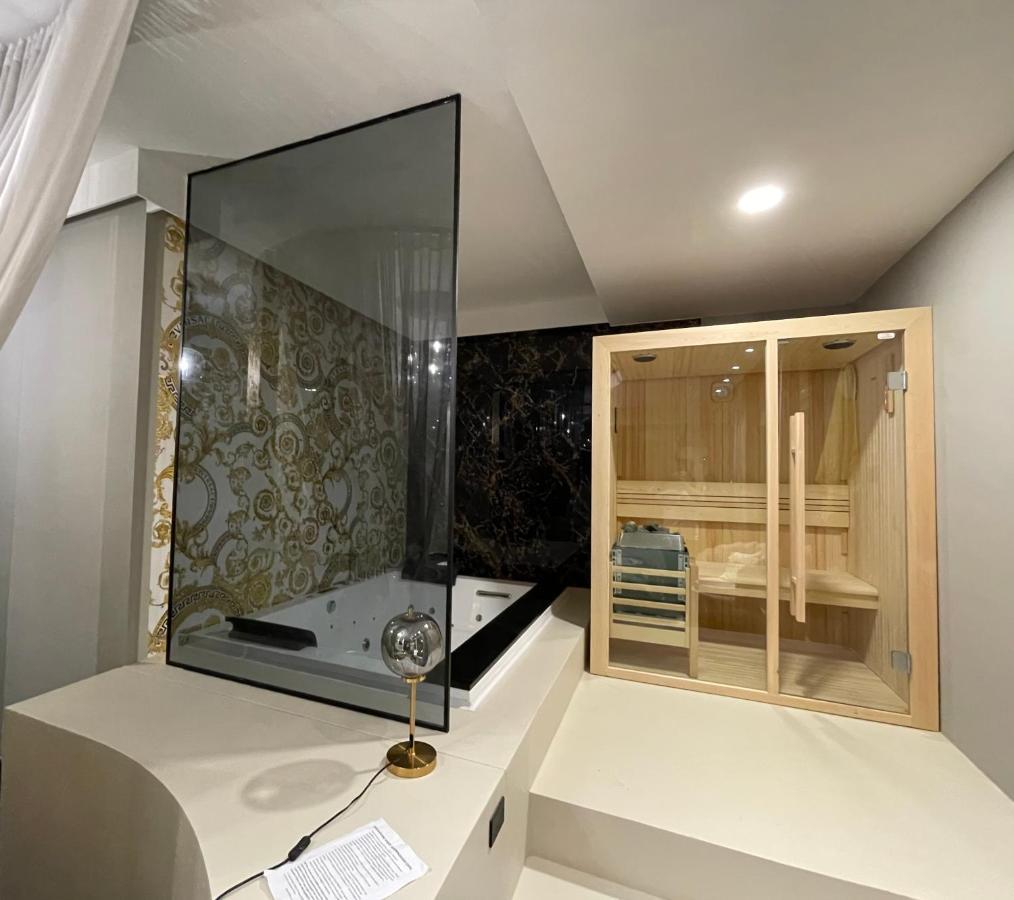 Versace Luxury Room Corleone Esterno foto