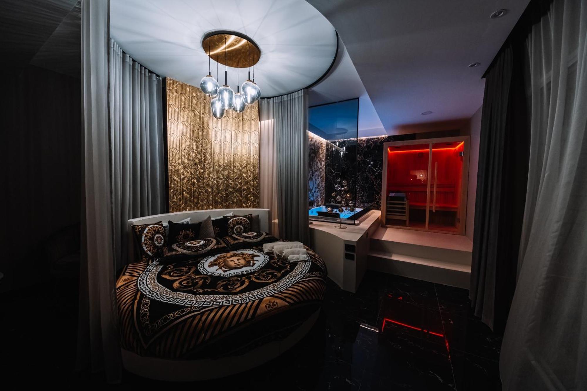 Versace Luxury Room Corleone Esterno foto