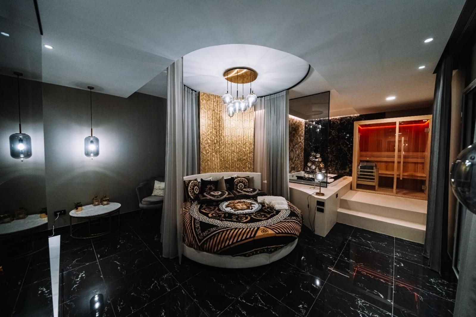 Versace Luxury Room Corleone Esterno foto